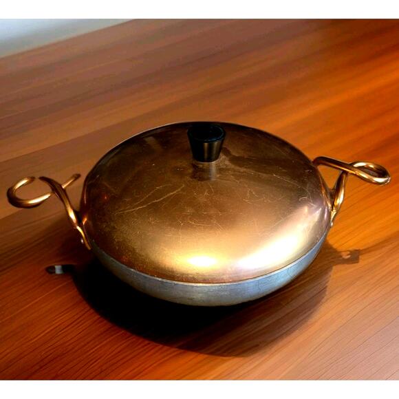 Vtg Ware-Ever Aluminum Cooking Serving Copper Lid Handles 9" Diameter MCM - Picture 1 of 9